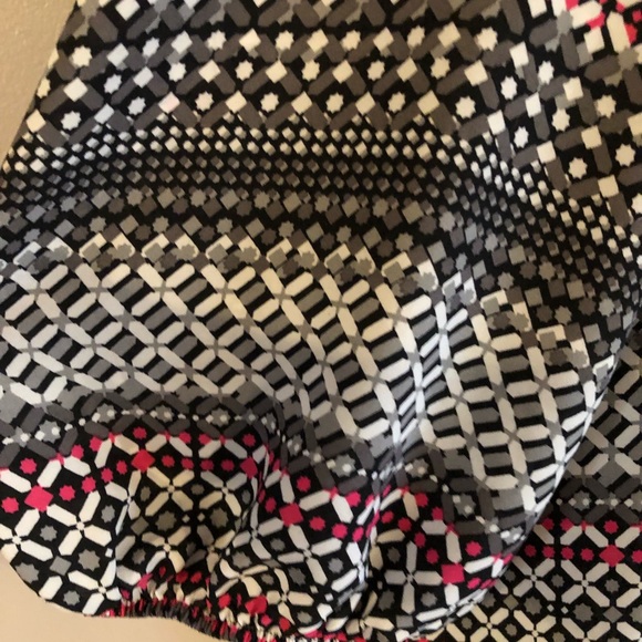 $5❤️Bundled Cato Blouse - Picture 4 of 5